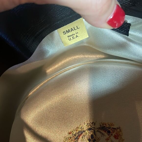 Vintage de luxe quality hat with feathers small - Picture 6 of 8